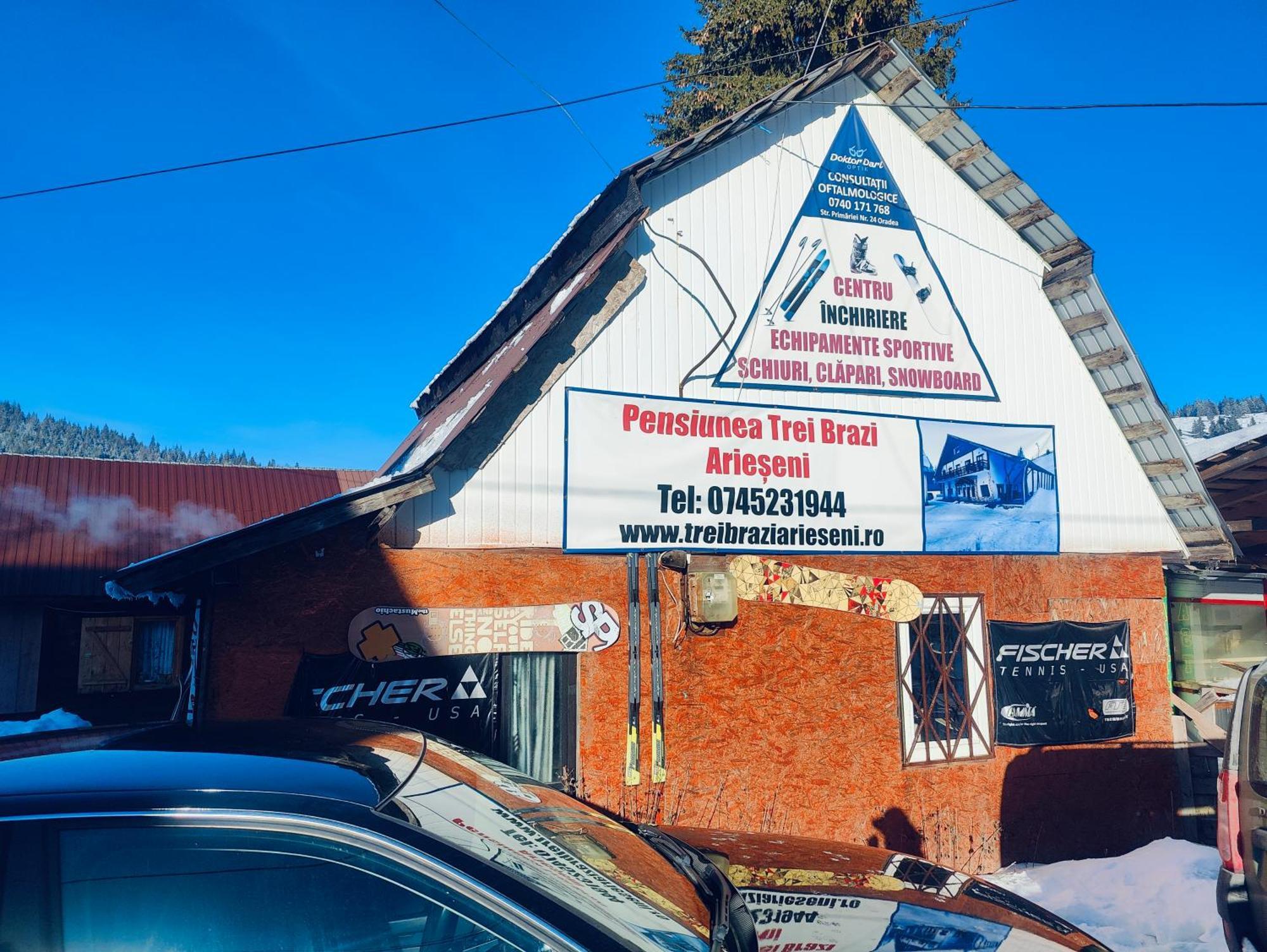 Pensiunea Trei Brazi Arieseni Exterior photo